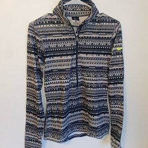 nike light 3/4 running zip up